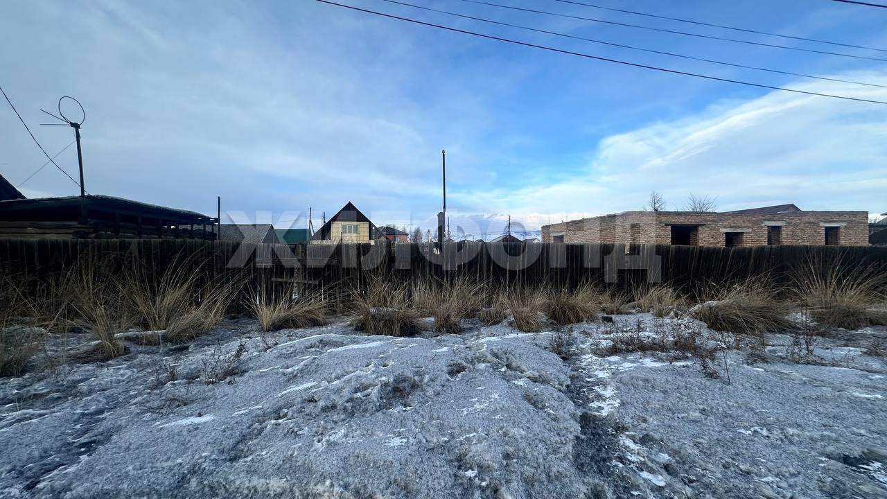 Продам земельный участок 1000 м.кв.