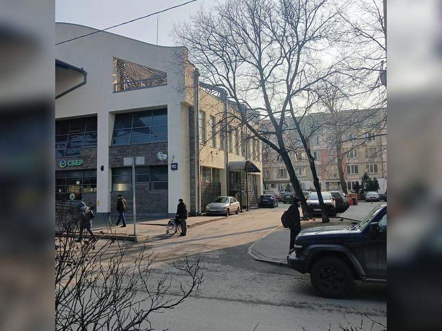 Сдам в аренду магазин 294.9 м.кв.
