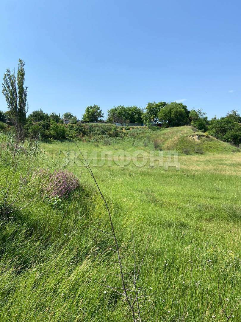 Продам земельный участок 600 м.кв.