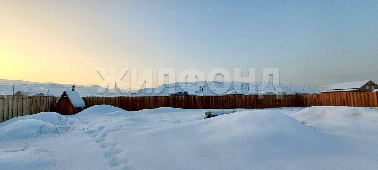 Продам земельный участок 600 м.кв.