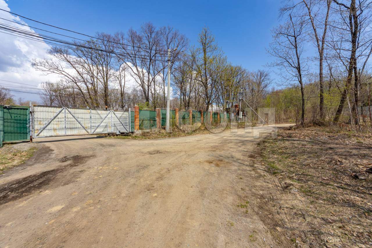 Продам земельный участок 1700 м.кв.