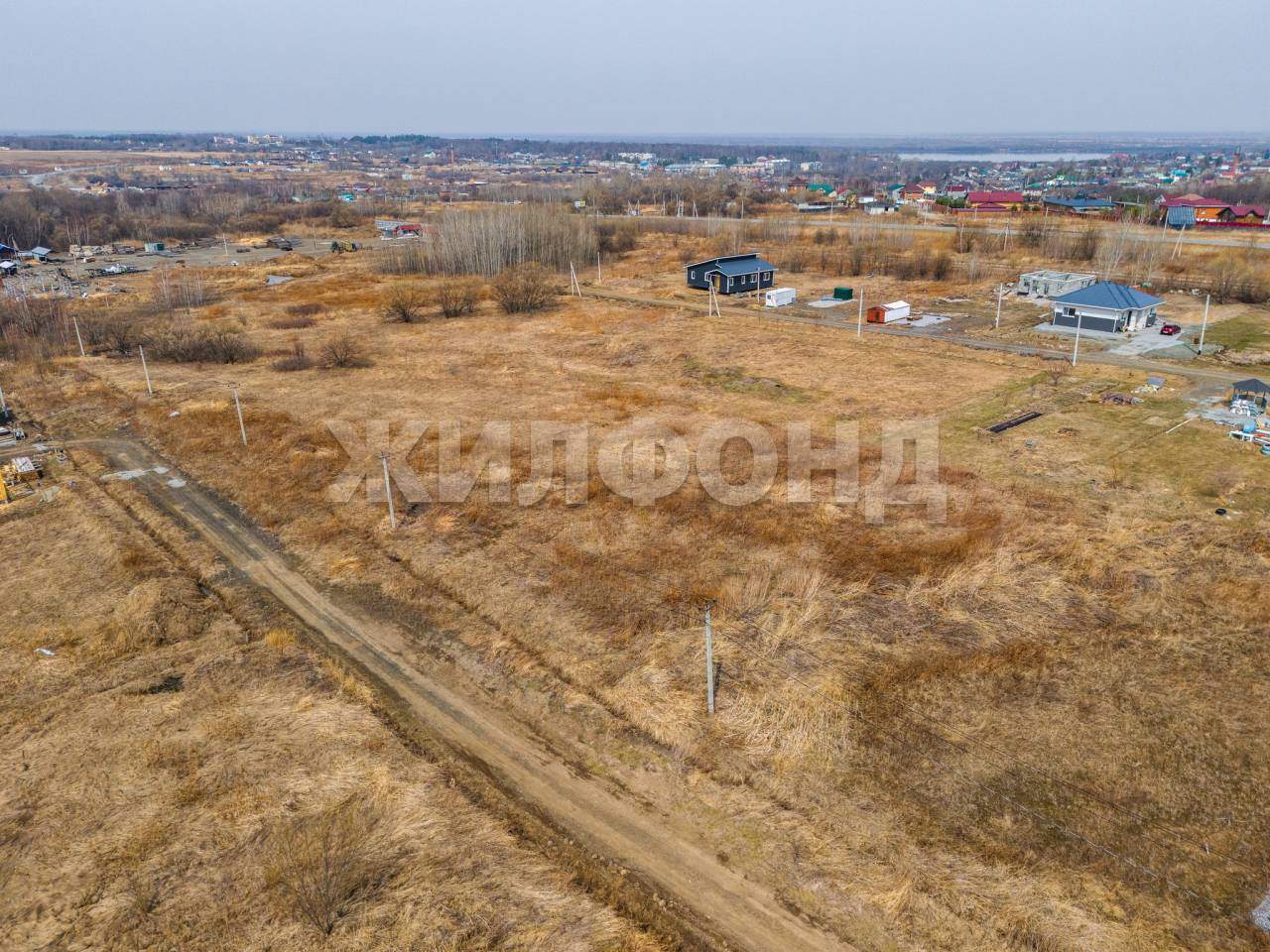 Продам земельный участок 7841 м.кв.
