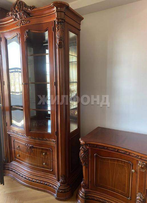 Продам земельный участок 1350 м.кв.