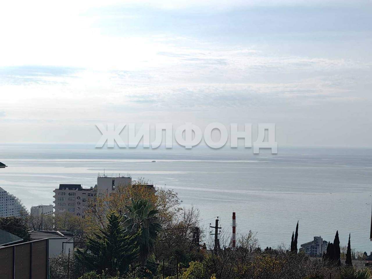 Продам земельный участок 800 м.кв.