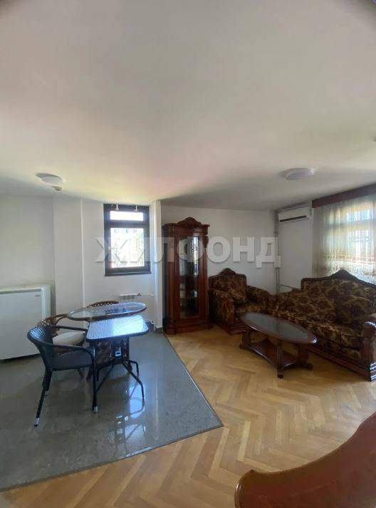 Продам земельный участок 1350 м.кв.