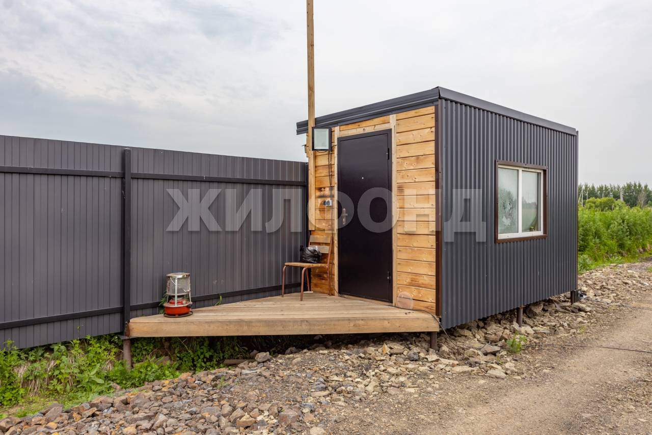 Продам земельный участок 667 м.кв.