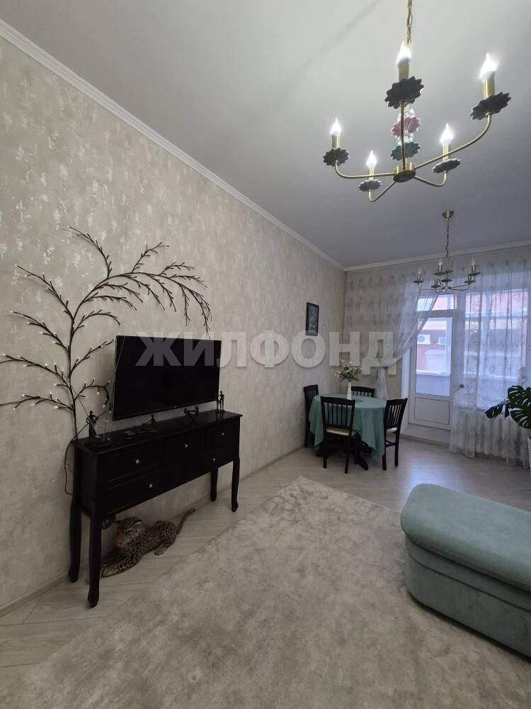 Квартира на продажу в Томске, Ачинская улица, 17 фото №0