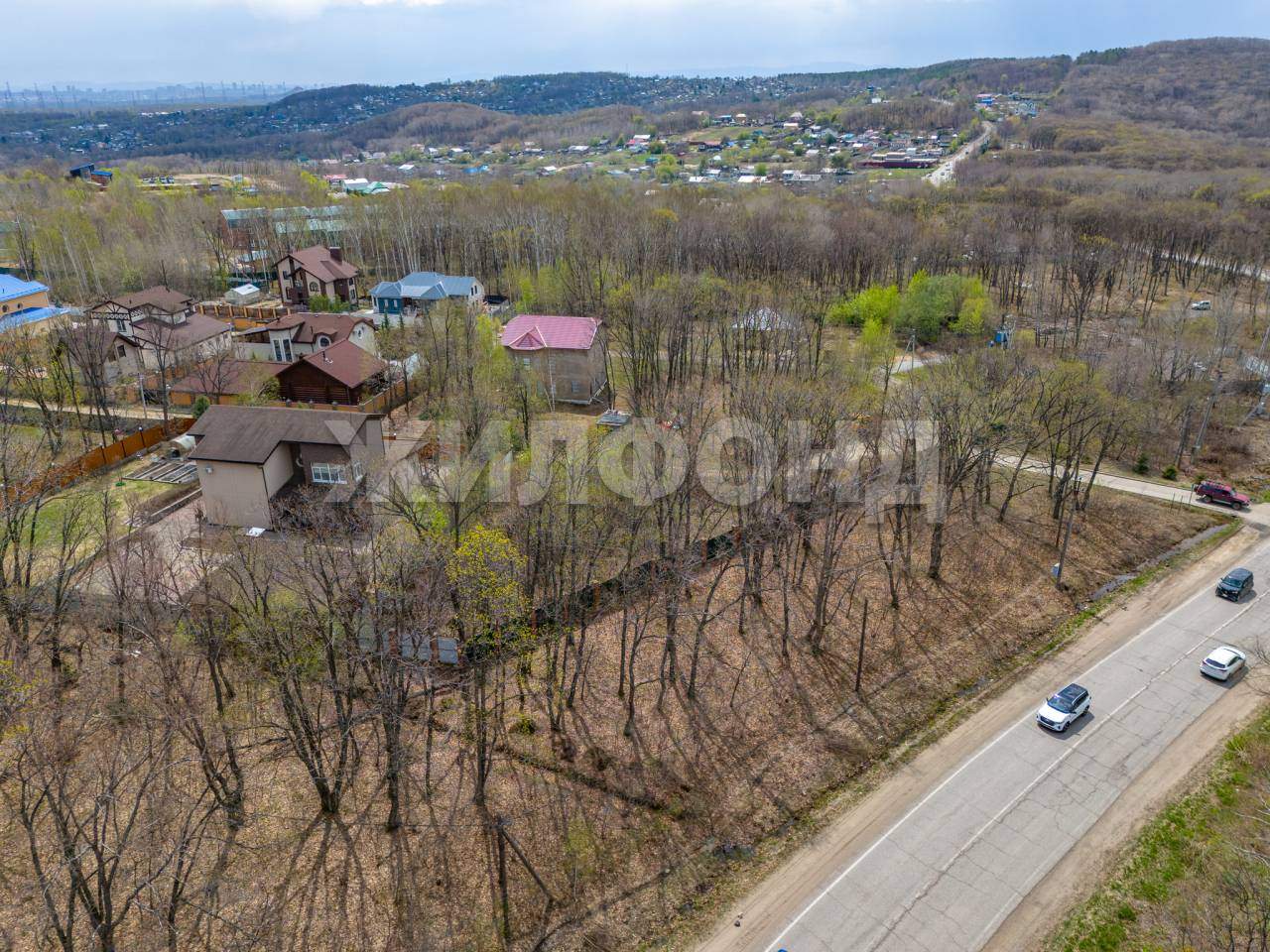Продам земельный участок 1700 м.кв.