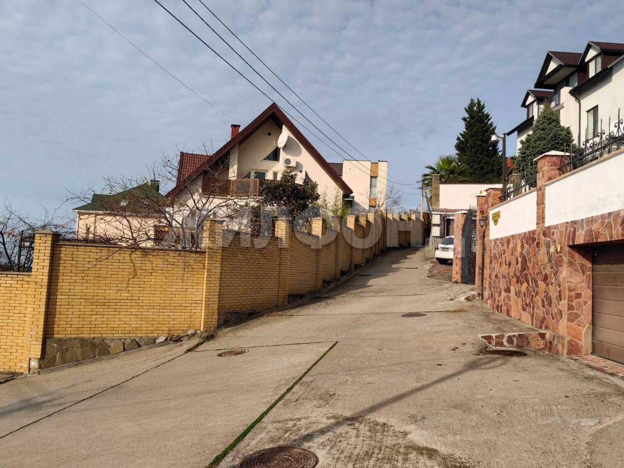 Продам земельный участок 800 м.кв.