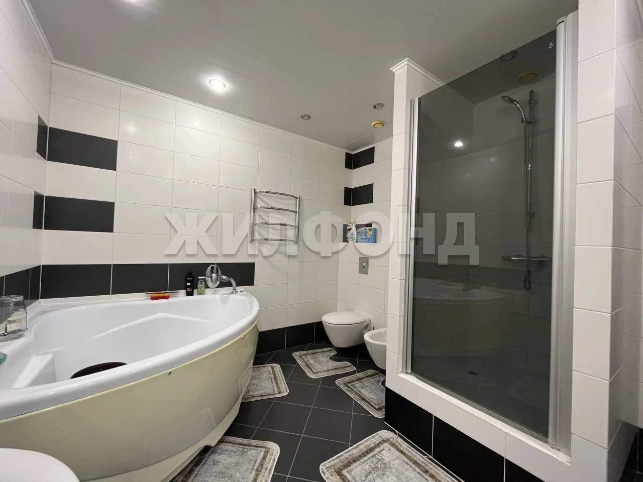 Квартира на продажу в Томске, Никитина улица, 37а фото №3