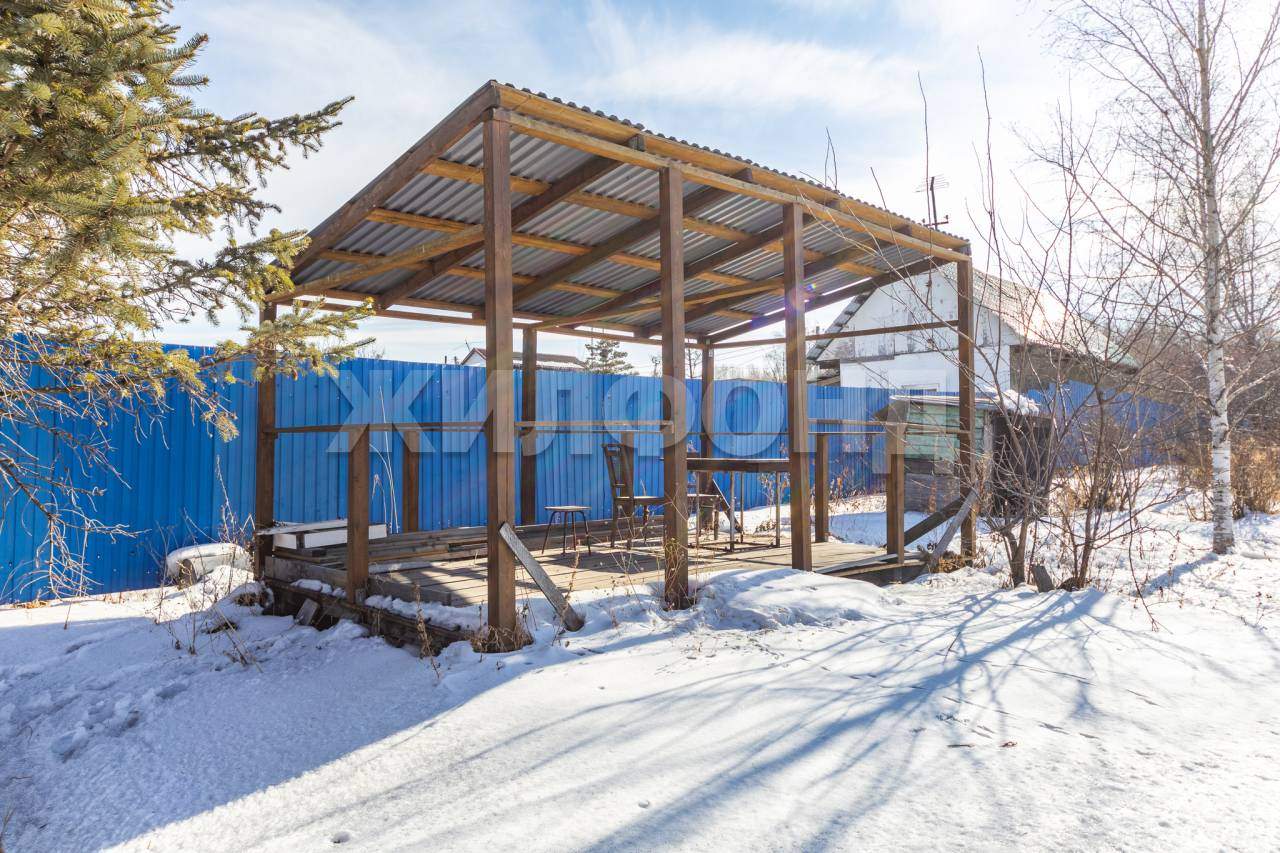 Продам земельный участок 1500 м.кв.