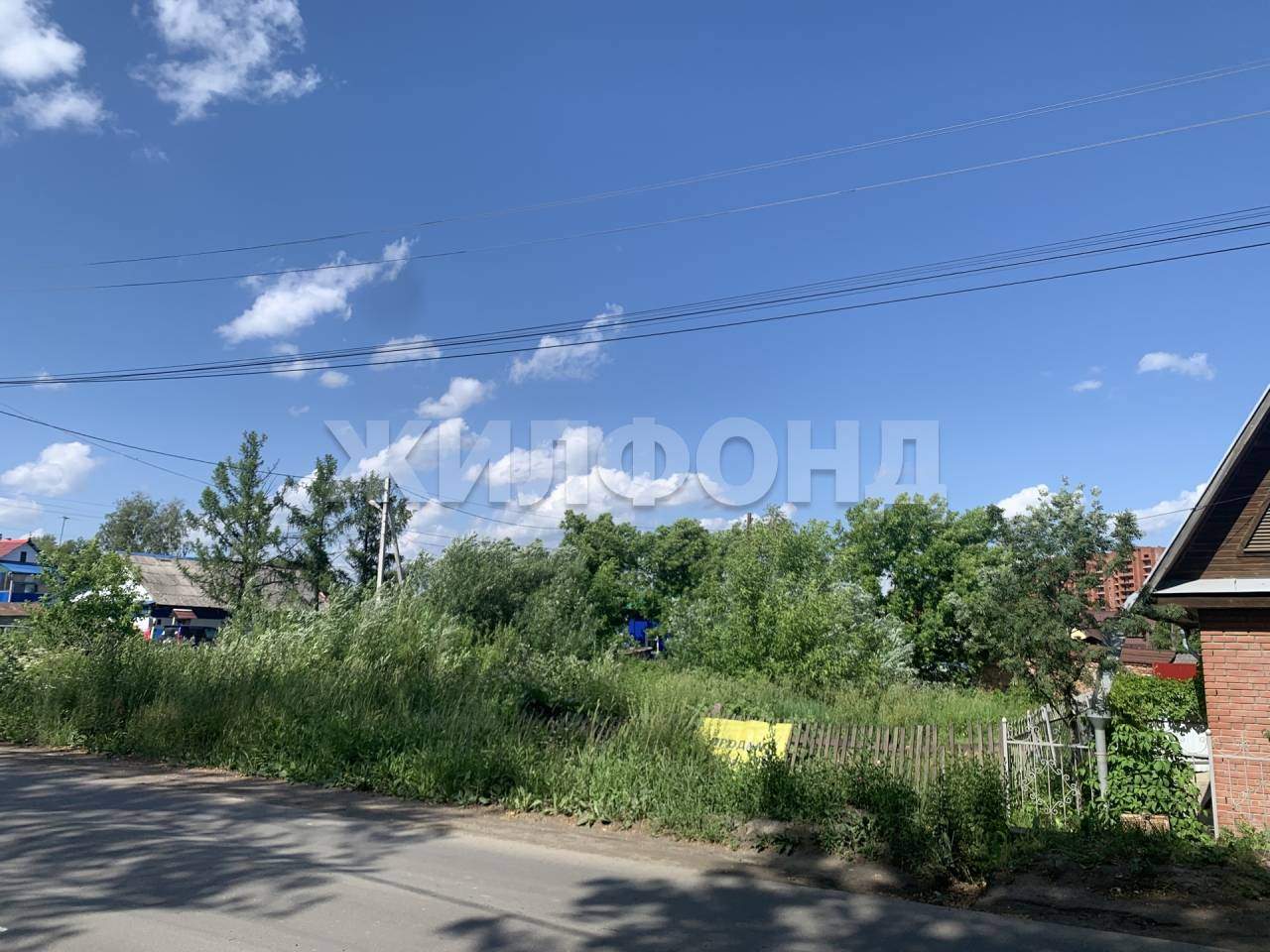 Продам земельный участок 740 м.кв.