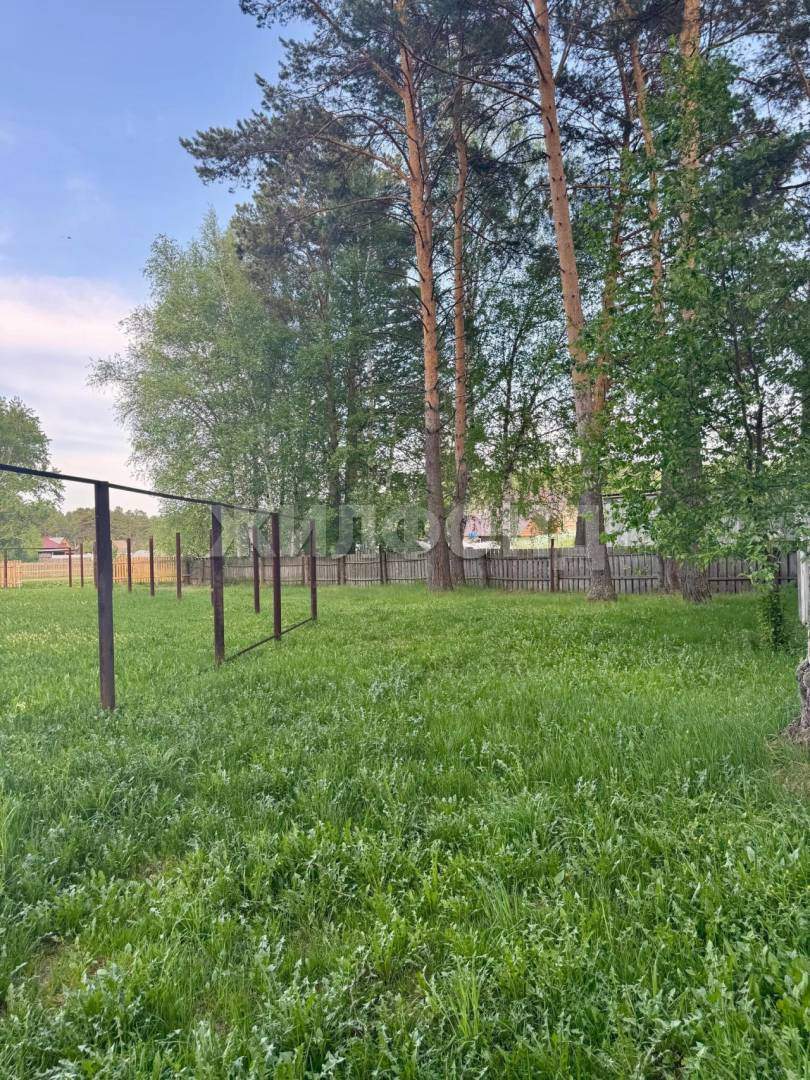 Продам земельный участок 1500 м.кв.