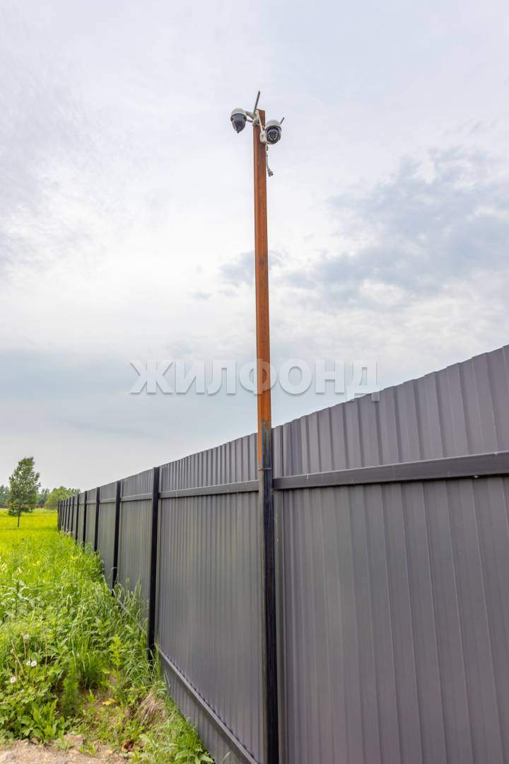 Продам земельный участок 667 м.кв.