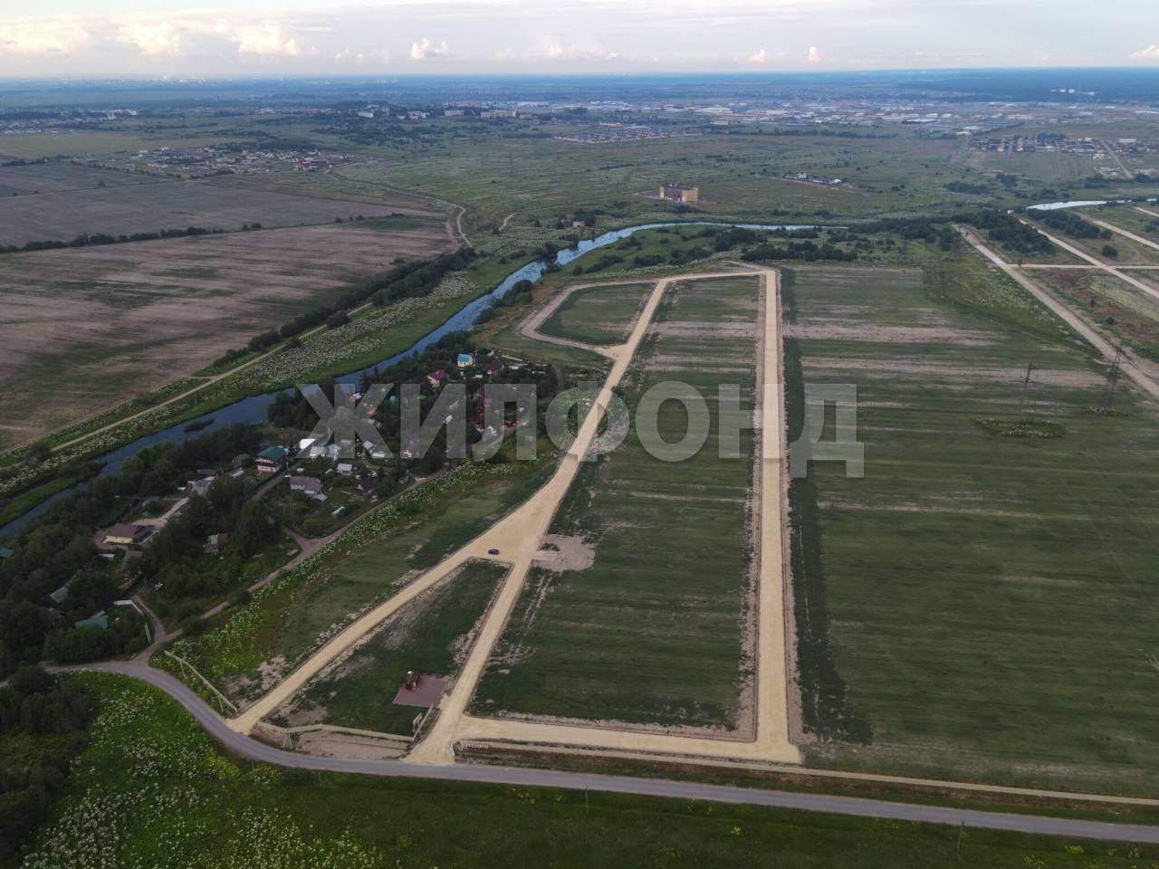 Продам земельный участок 1200 м.кв.
