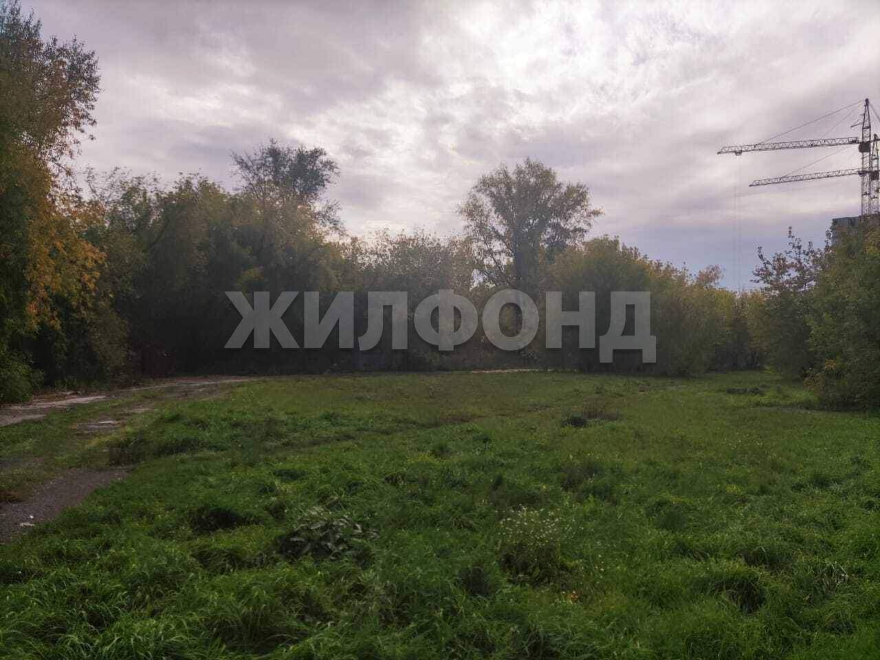 Продам земельный участок 1238 м.кв.