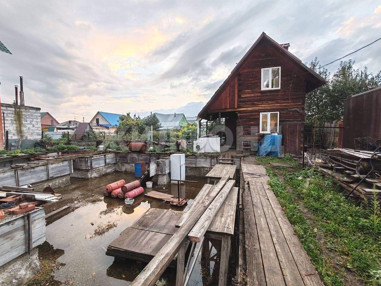 Продам земельный участок 629 м.кв.