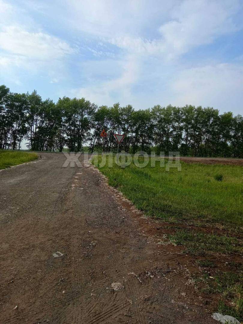 Продам земельный участок 2000 м.кв.