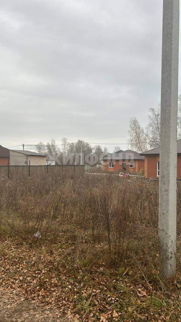 Продам земельный участок 420 м.кв.