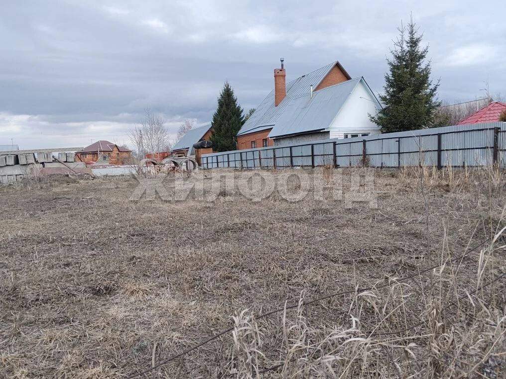 Продам земельный участок 600 м.кв.