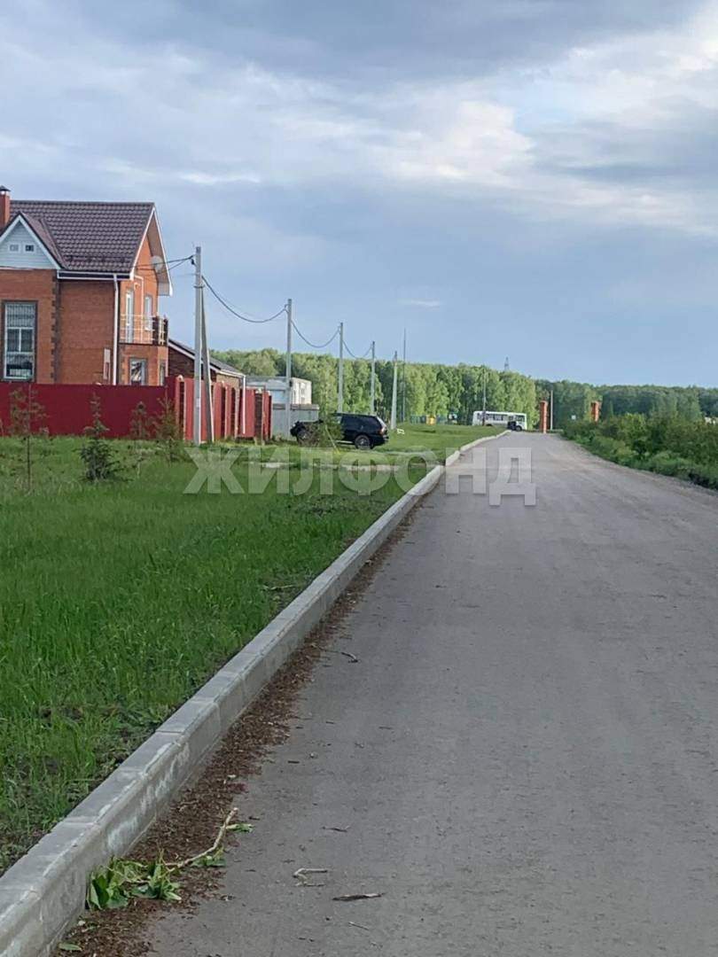 Продам земельный участок 900 м.кв.