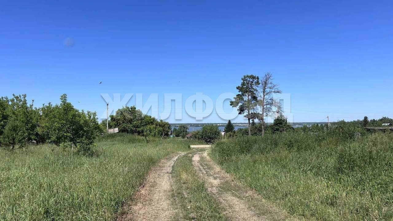 Продам земельный участок 7011 м.кв.