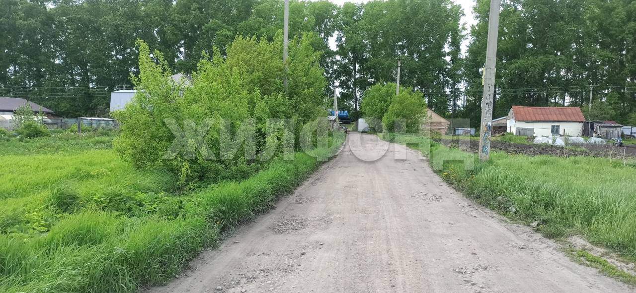 Продам земельный участок 724 м.кв.