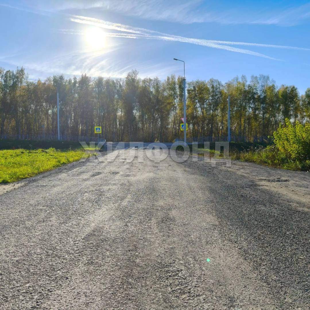 Продам земельный участок 1200 м.кв.