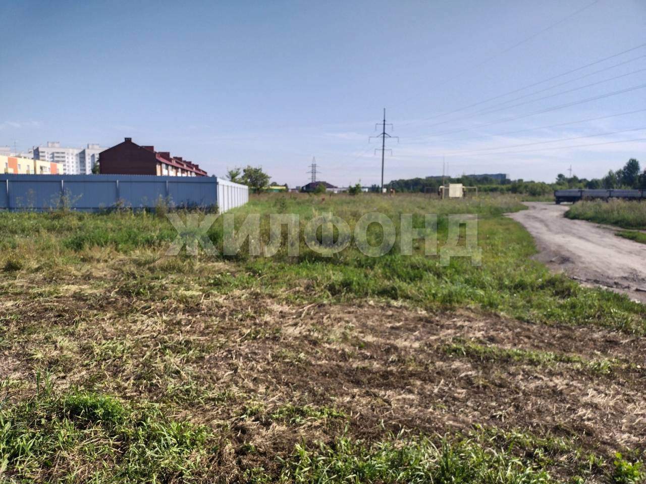 Продам земельный участок 1030 м.кв.