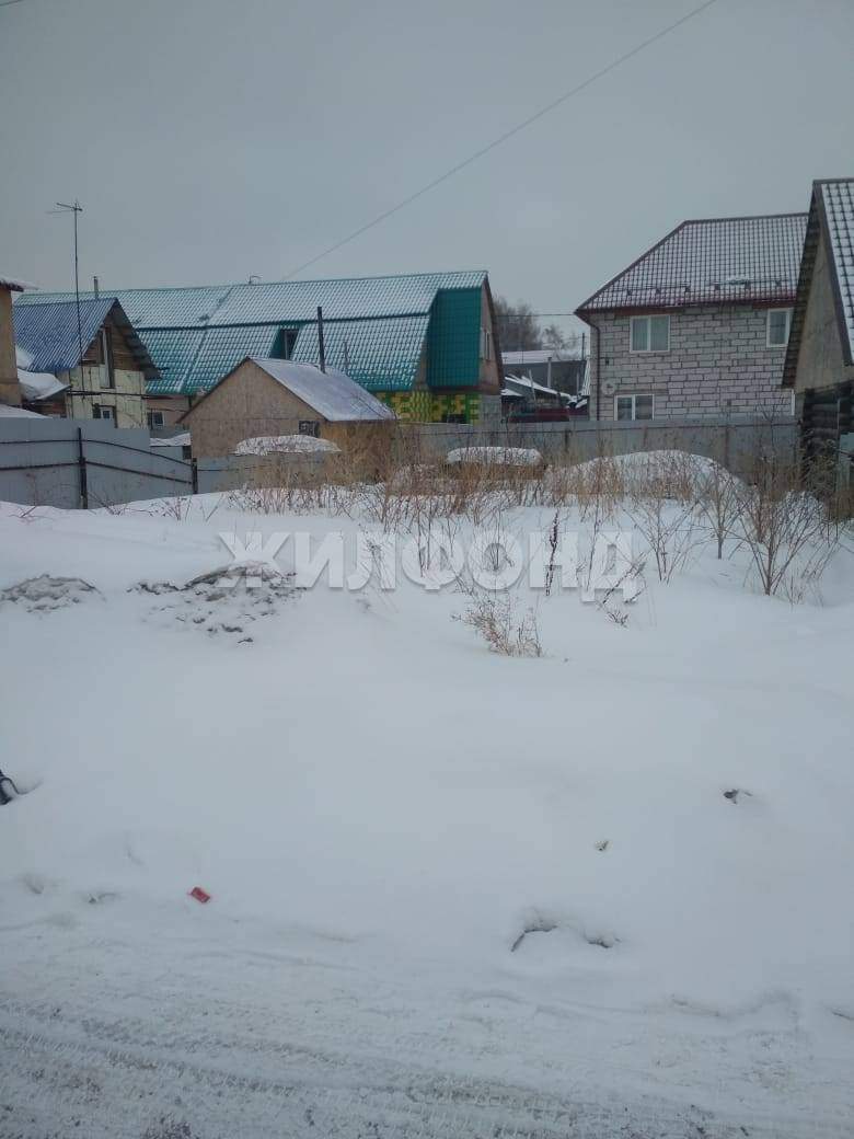 Продам земельный участок 240 м.кв.