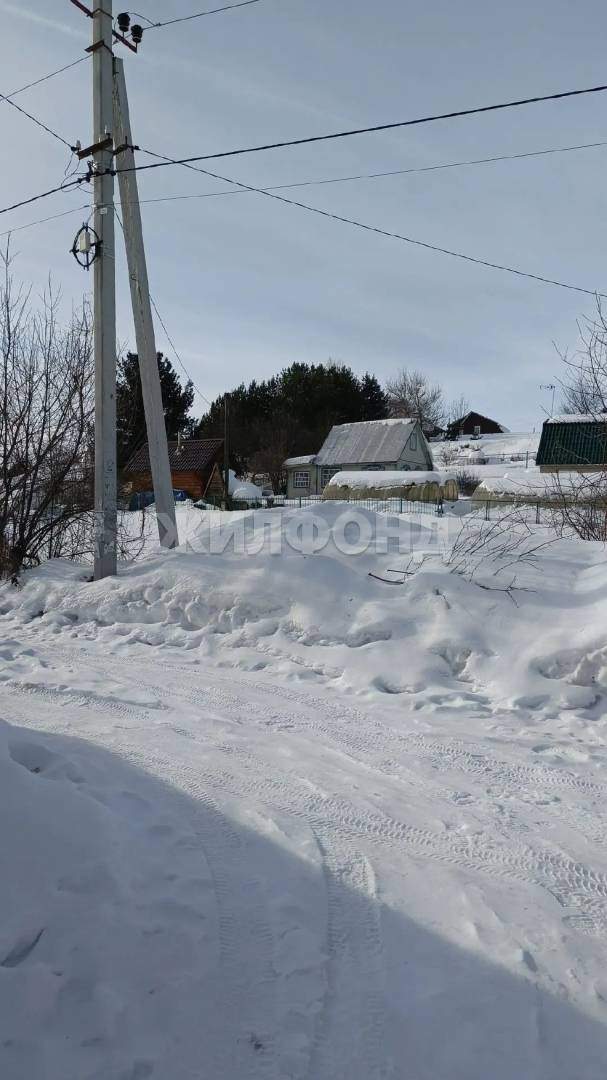 Продам земельный участок 1200 м.кв.