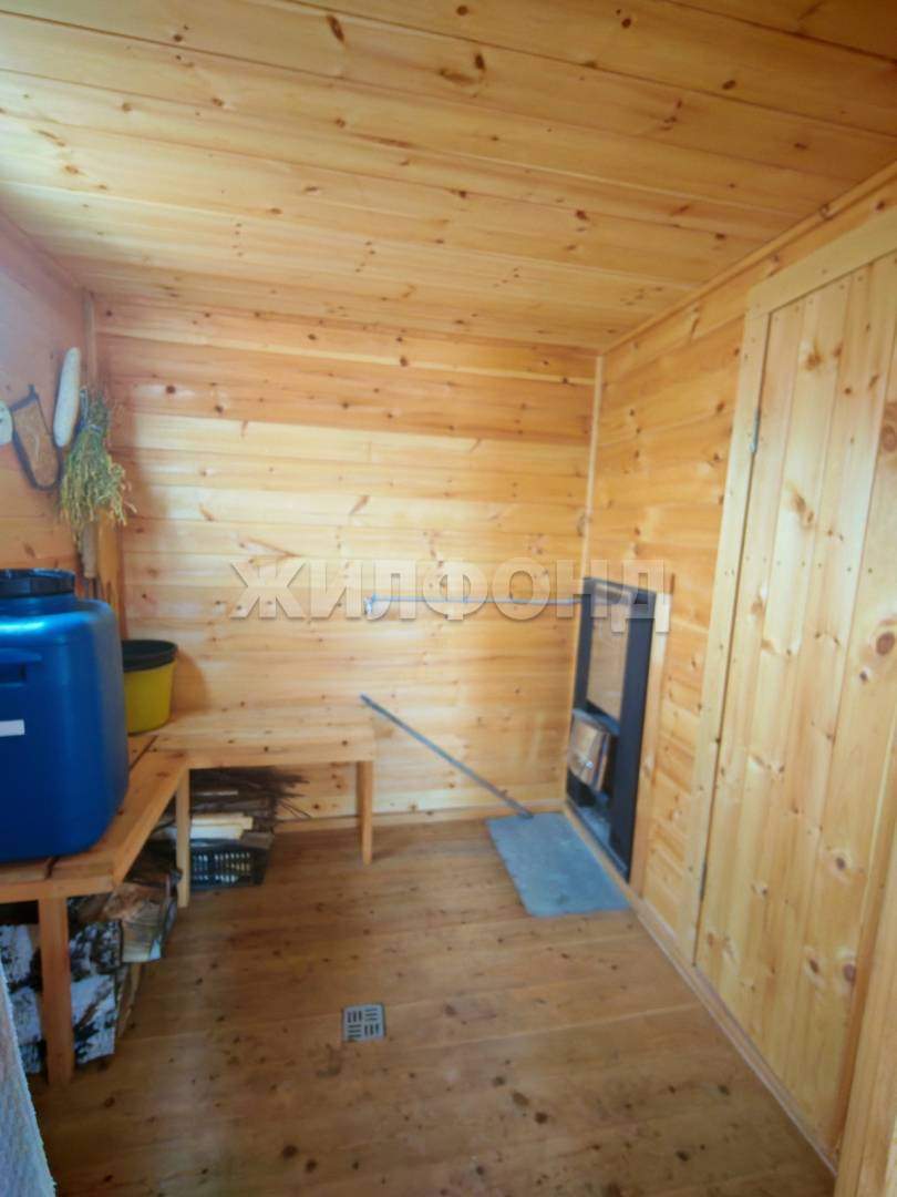 Продам земельный участок 580 м.кв.