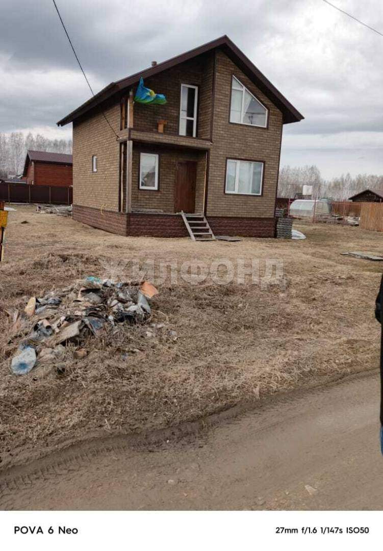 Продам земельный участок 1000 м.кв.