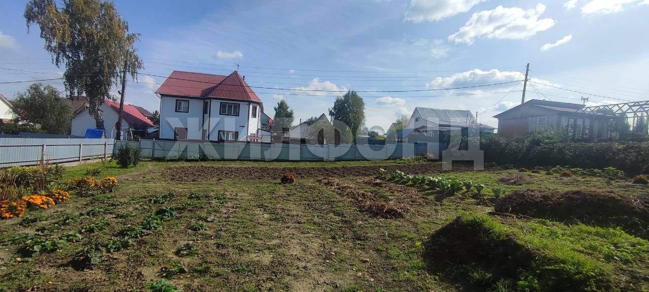 Продам земельный участок 895 м.кв.