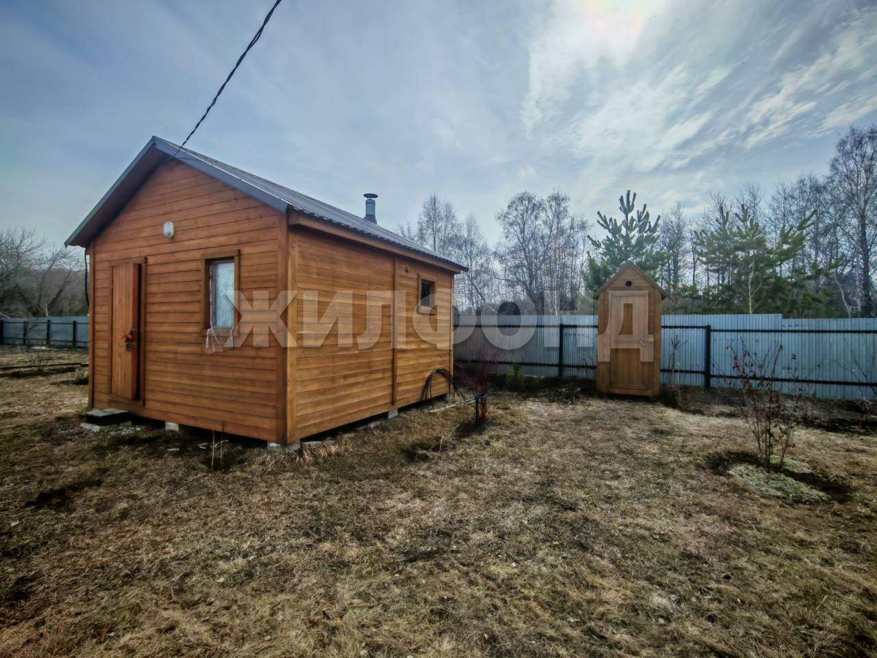 Продам земельный участок 580 м.кв.