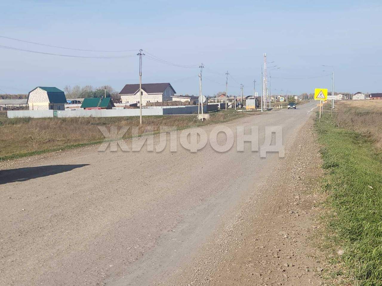 Продам земельный участок 2392 м.кв.