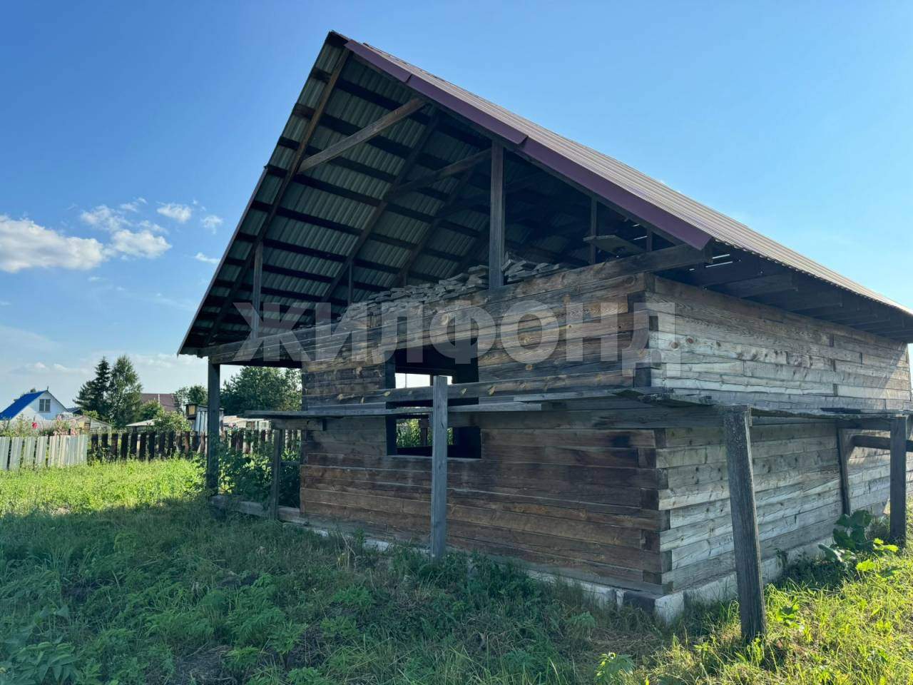 Продам земельный участок 600 м.кв.