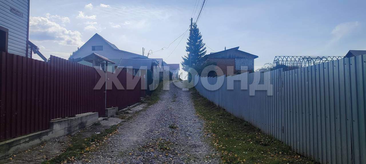 Продам земельный участок 895 м.кв.