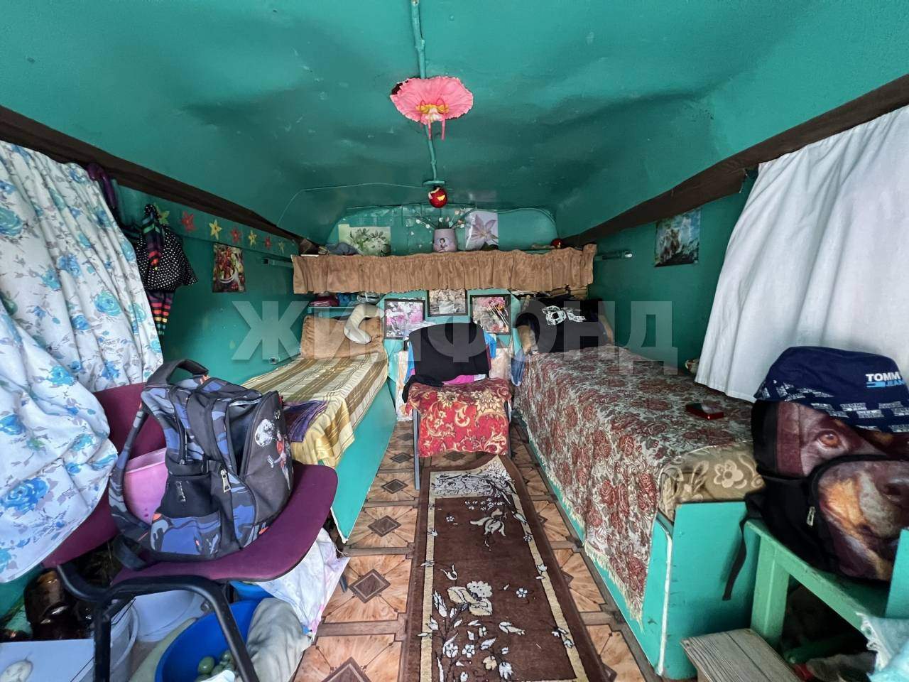 Продам земельный участок 600 м.кв.