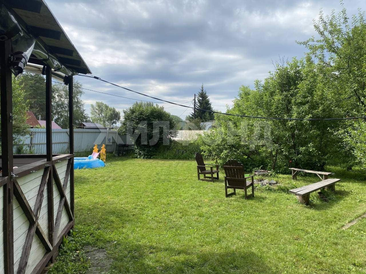 Продам земельный участок 639 м.кв.