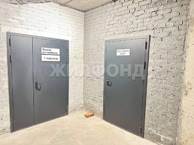 Продам склад 6.1 м.кв.
