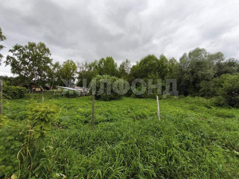 Продам земельный участок 1137 м.кв.