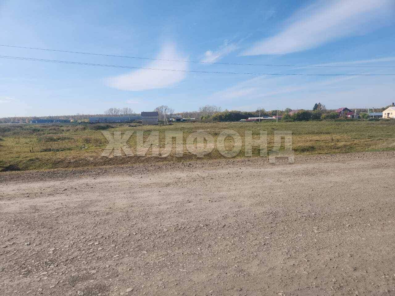 Продам земельный участок 2392 м.кв.