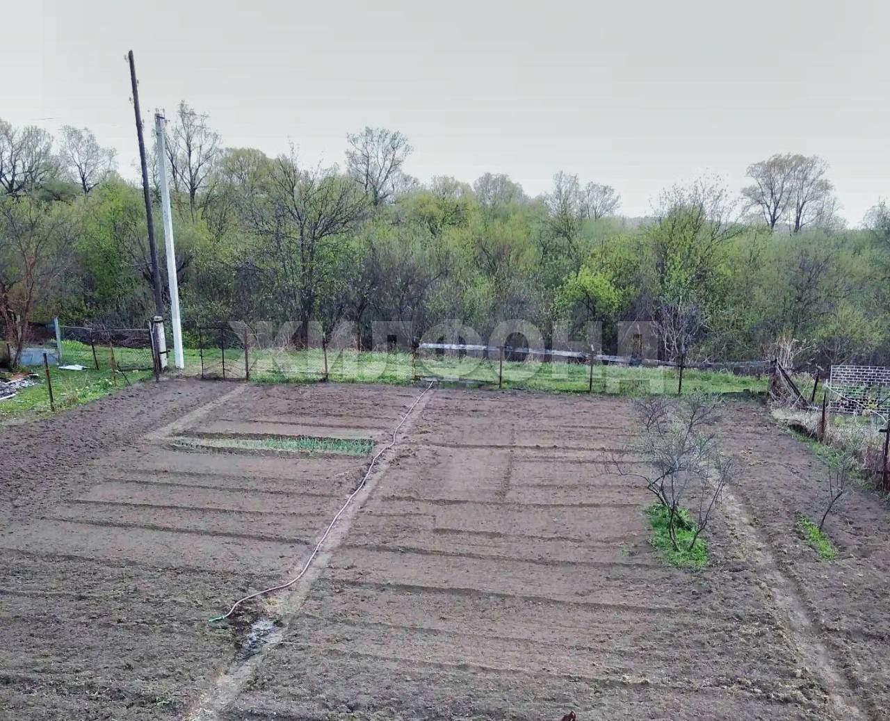 Продам земельный участок 1000 м.кв.