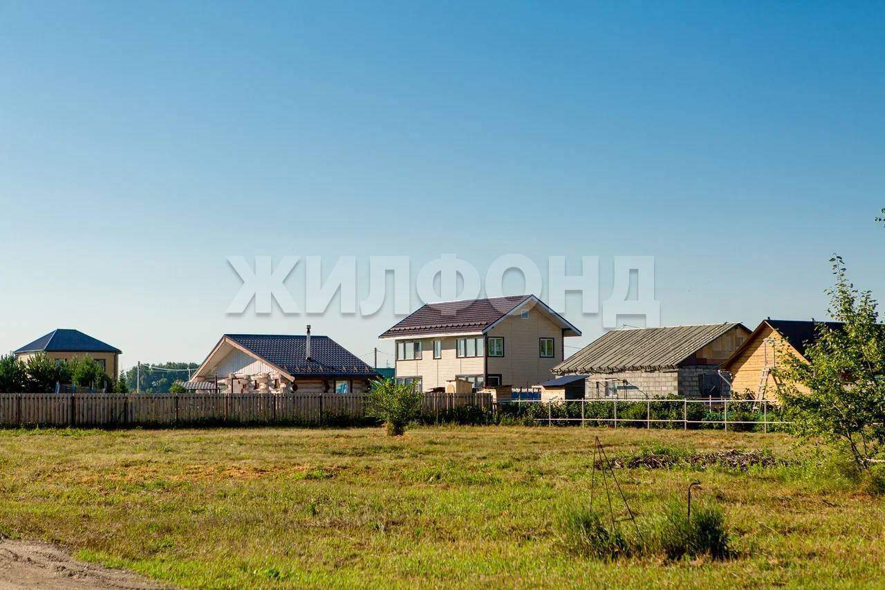Продам земельный участок 900 м.кв.