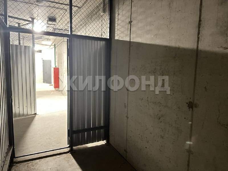 Продам склад 6.1 м.кв.