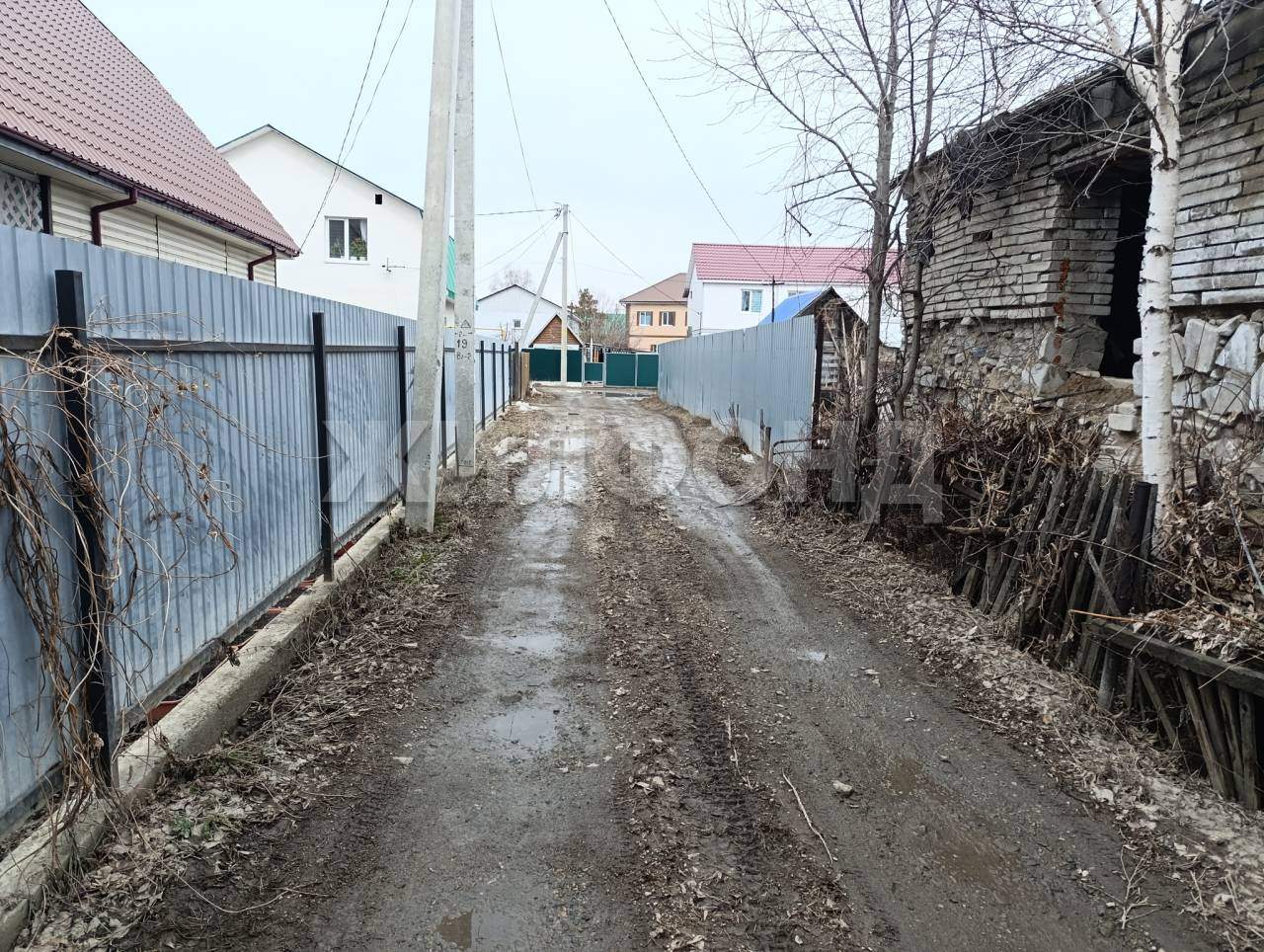 Продам земельный участок 1320 м.кв.