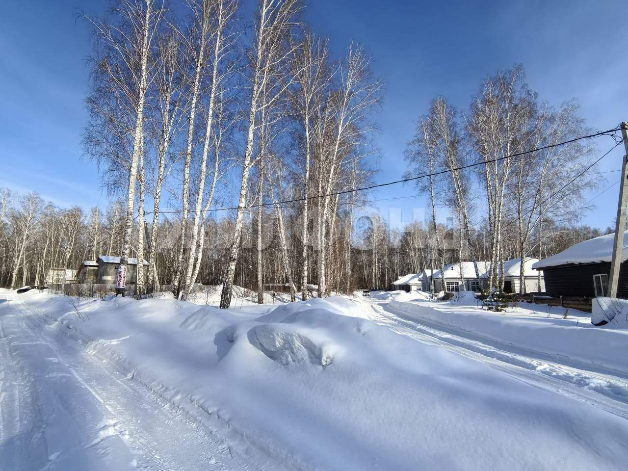 Продам земельный участок 1212 м.кв.
