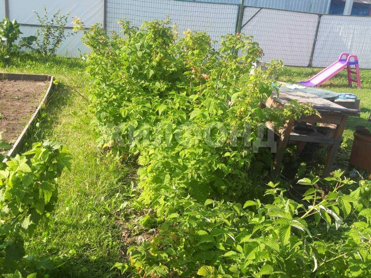 Продам земельный участок 600 м.кв.