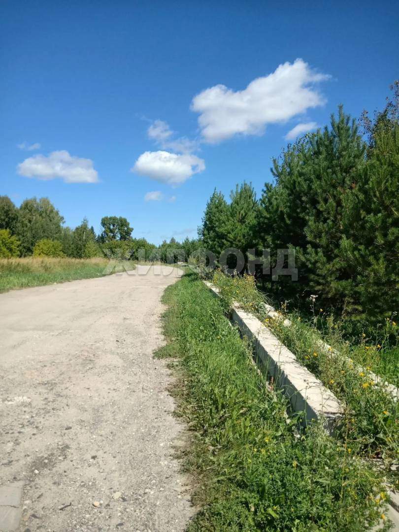 Продам земельный участок 800 м.кв.